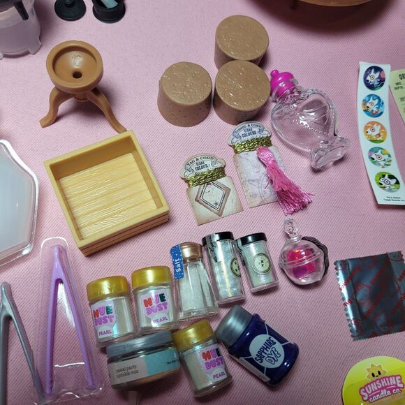 MGA Make it Miniverse Lifestyle Lot Koi Harry Potter Happy Hour Food Barbie Doll - Picture 12 of 16